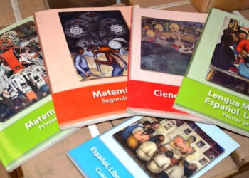 ¿Cómo le van a hacer sin libros de texto?: AMLO cuestiona a Gobiernos estatales que se niegan a distribuirlos