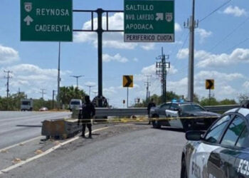 Abandonan hielera con restos de mujer en Nuevo León