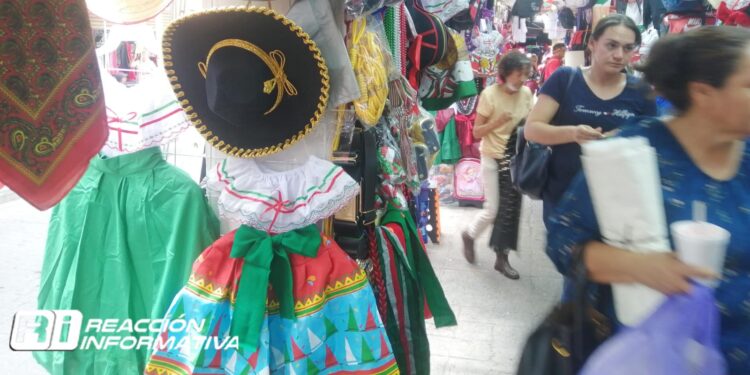 Locatarios de Culiacán inician ventas ‘patrias’, esperan ventas de un 70%