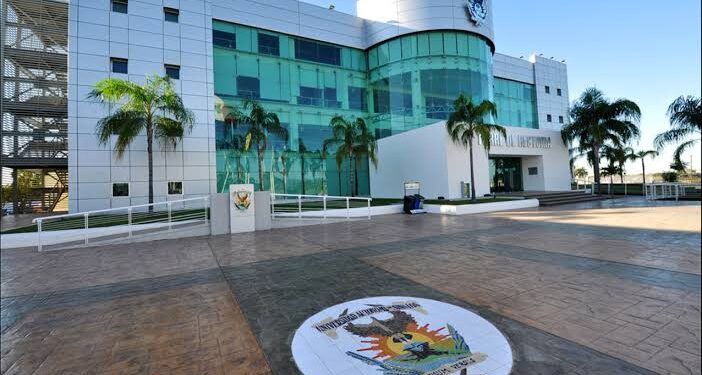 La medida cautelar de separación del cargo del Rector no la solicitó Fiscalía: Inzunza Cázares