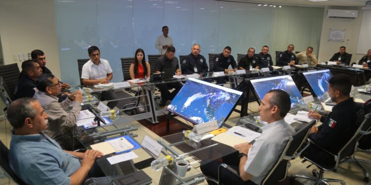 Secretario de Seguridad se reúne con mandos policiales de los 18 municipios de Sinaloa