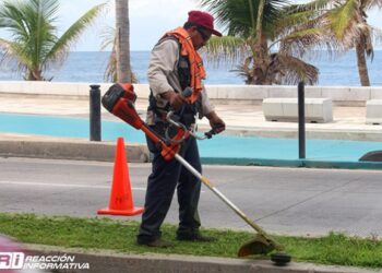 Señala alcalde de Mazatlán que trabajadores sindicalizados solo acuden a cobrar la nómina
