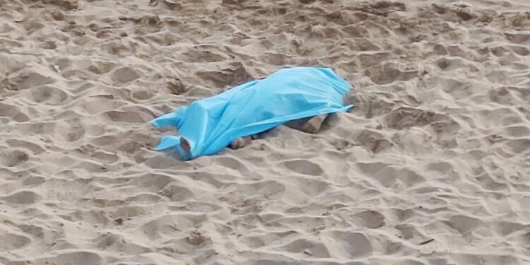 Hombre muere ahogado en playas de Mazatlán