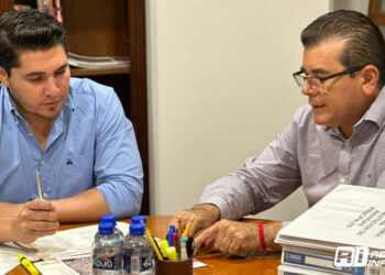 Gestiona Edgar González ante Gobierno del Estado obras de pavimentación y drenaje para cierre del 2023