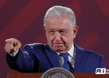 ¡’Zafo’! No me metan en eso!: AMLO sobre iniciativa de Morena para que expresidentes sean senadores