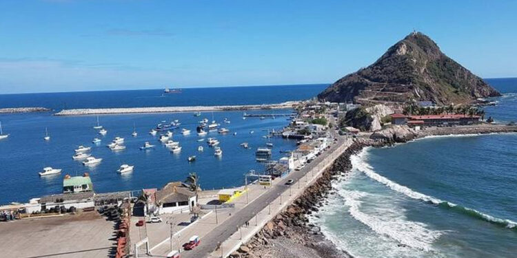 Viernes con cielos despejados ¿Habrá lluvias el día de hoy para Mazatlán?