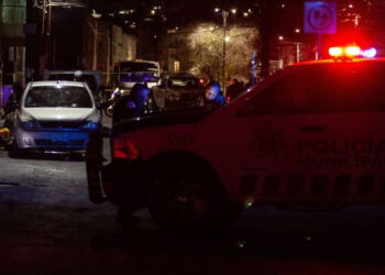 Hallan sin vida a pareja dentro de su domicilio, tenían disparos de arma de fuego