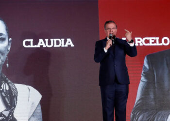 Ebrard exhibe supuesta operación a favor de Sheinbaum en proceso interno de Morena