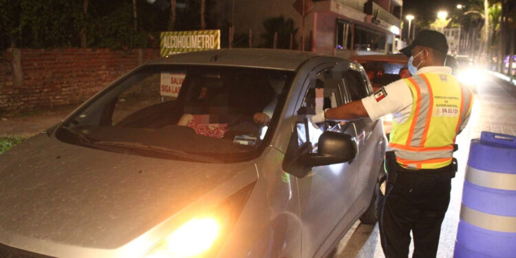 Aumenta cifra de personas trasladas a celdas por dar positivo en examen de alcoholimetría