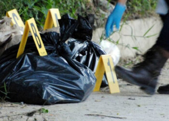 Macabro hallazgo: encuentran bolsa de basura con restos humanos en Tlalnepantla