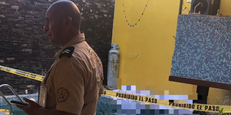 Mueren dos hermanas electrocutadas dentro de una alberca en Tequila, Jalisco; intentaban ayudar a un menor