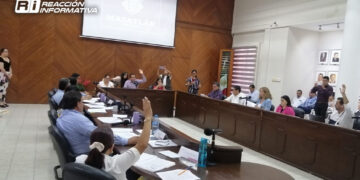 Por supuesta violencia política de género Síndica Procuradora demanda al alcalde y regidores de Mazatlán