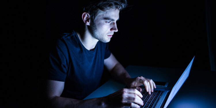 Detiene UNESA a sujeto indiciado en pornografía infantil