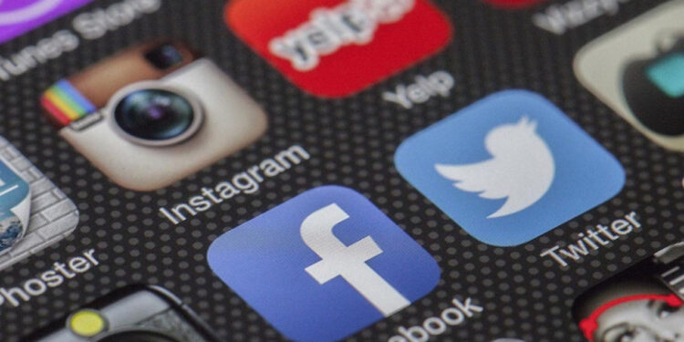 Cae sujeto que vivía con niña de 9 años reportada como desaparecida; la conoció en redes sociales