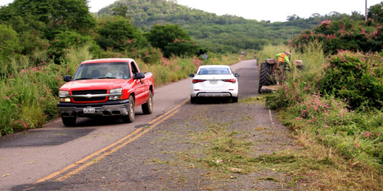 Iniciamos con la limpieza de los laterales de las carreteras rurales; empezamos en El Habal- La Noria