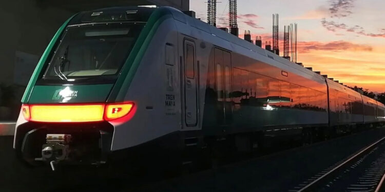 AMLO entrega al Ejército la administración del Tren Maya