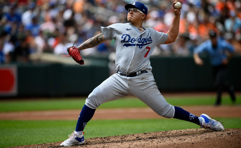Julio Urías está en problemas con la justicia