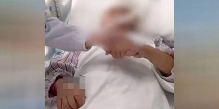 “Su cerebro casi sale”: profesora destroza la cabeza a una niña con una regla de metal