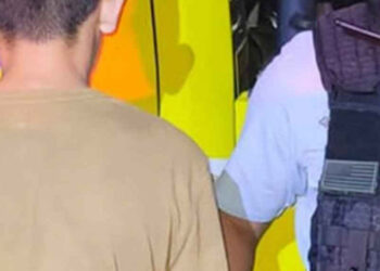 Arrestan a niño de 12 años; es acusado de asaltar Oxxos en Monterrey