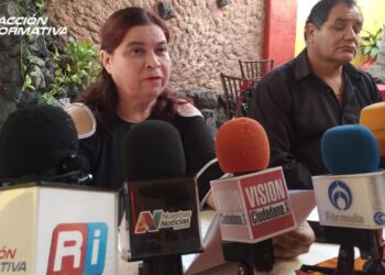 Denuncia maestra hostigamiento laboral en secundaria Nueva Creación en Culiacán
