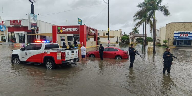Personal de PC municipal atiende a 18 personas en refugios temporales por lluvias por “Norma”