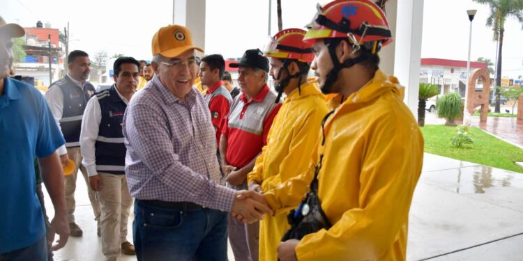 Acude Rocha a Guamúchil y Angostura para atender la emergencia por lluvias de “Norma”