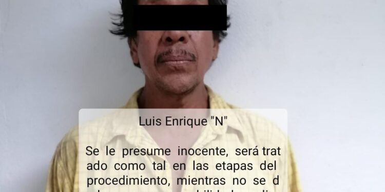 Policías Municipales detienen a vecino de Walamo por la probable participación en el delito de portación ilegal de arma de fuego