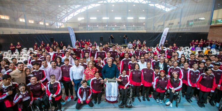 Rocha abandera a los atletas especiales que participarán en los Paranacionales CONADE 2023