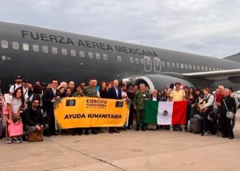 Gestionan precios preferenciales en Madrid para mexicanos rescatados de Israel