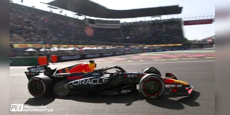 Verstappen Triunfa en el Gran Premio de México; ‘Checo’ Abandonó en la Primera Vuelta