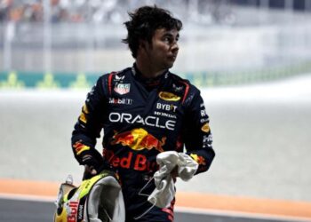 ‘Checo’ Pérez es sancionado y largará desde el pit lane en Qatar