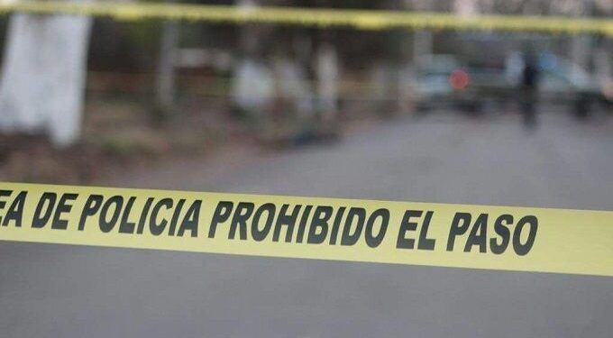 Encuentran cuerpo de hombre con heridas de arma blanca en San Miguel Zapotitlán