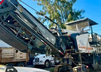 Obras Públicas intensifica el programa de bacheo y reencarpetado para ofrecer mejores calles y avenidas a la ciudadanía