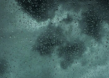 Norma se intensifica a huracán en Pacífico y provoca lluvias en el oeste de México