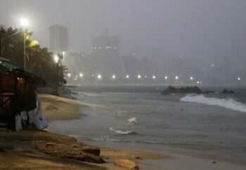 Lidia Sube a Huracán Categoría 4; Ya Es “Extremadamente Peligroso”