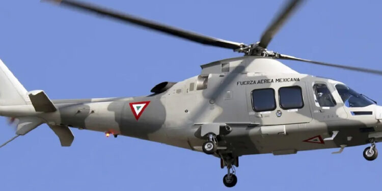 Helicóptero de la Fuerza Aérea Mexicana se desploma en Durango