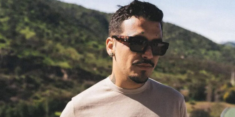 ¿Gracias a Cazzu? Nodal tiene RADICAL cambio de look y así se ve ahora