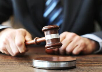 Vinculan a proceso a sujeto por fraude genérico a tienda Ley