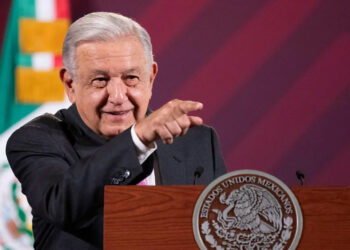 Descarta AMLO tensiones en Fuerzas Armadas por llegada de mujer a la Presidencia