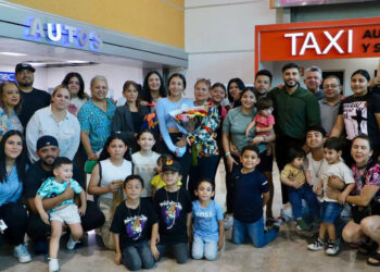 Llegan finalmente a casa selección Sinaloa de softbol atrapada en Acapulco