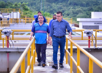 Revisa Edgar González la operación de la Potabilizadora Miravalles
