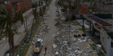 Sube a 43 muertos y 36 desaparecidos el saldo de víctimas tras el paso del huracán ‘Otis’