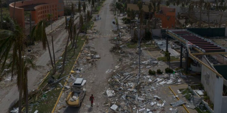 Sube a 43 muertos y 36 desaparecidos el saldo de víctimas tras el paso del huracán ‘Otis’