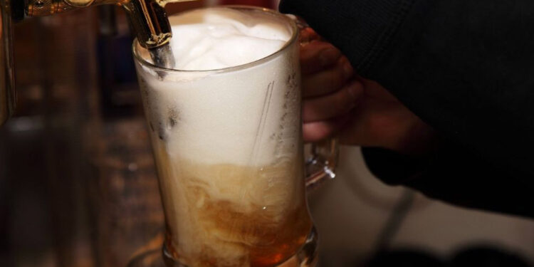 ¡Cerveza subirá de precio! Estas son todas las marcas que costarán más en 2024