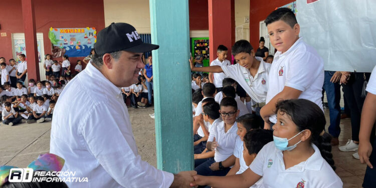 “Hemos beneficiado a más de 2 mil 500 estudiantes”: Memo Romero