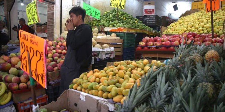 La fructosa sería la responsable de conducir hacia la obesidad, sugiere un estudio