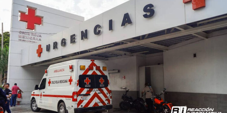 Hombre es agredido a balazos mientras caminaba por la calle en el sector de Barrancos en Culiacán