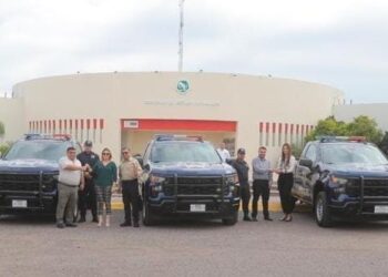 Entrega SSPE vehículos oficiales en penales de Sinaloa