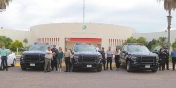 Entrega SSPE vehículos oficiales en penales de Sinaloa