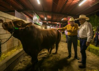 Inaugura Rocha Moya la Expo Ganadera Sinaloa 2023 y reitera su respaldo al sector